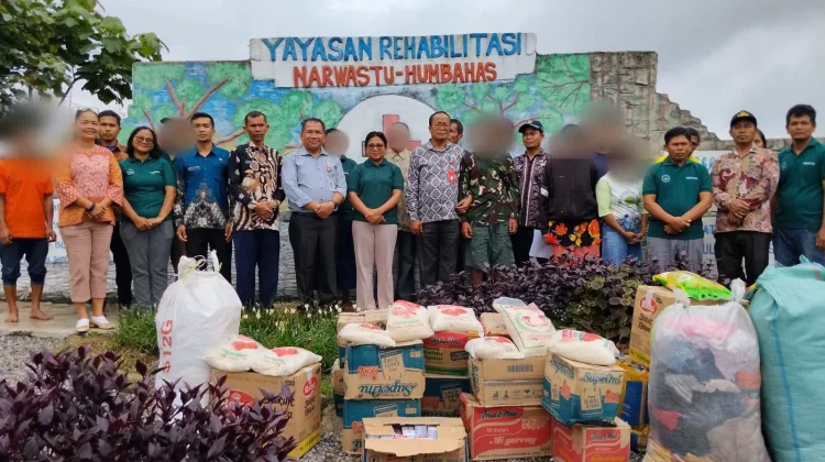 Pemkab Humbahas Salurkan Bantuan Sosial bagi Pasien Disabilitas Mental di Yayasa