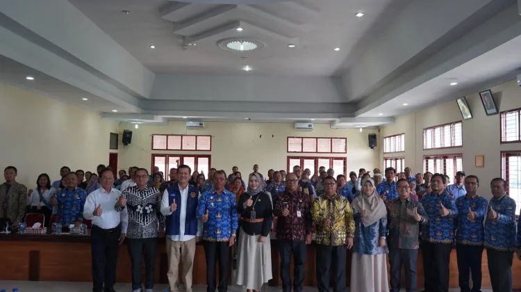 Wabup Toba Minta Operasional 1 KDKMP Sebagai Pionir saat Sosialisasi