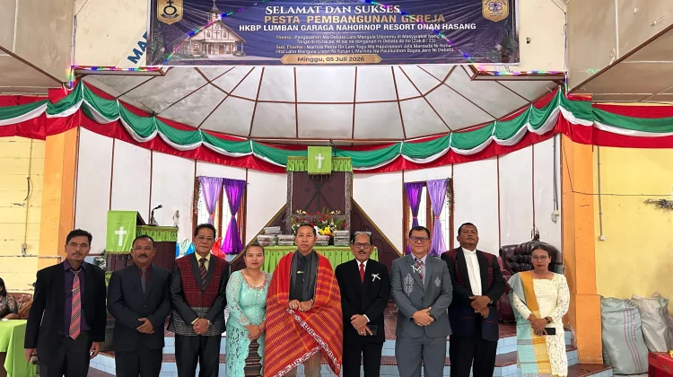 Hadiri Pesta Pembangunan Gereja, Bupati Taput Ajak Perkuat Gotong Royong