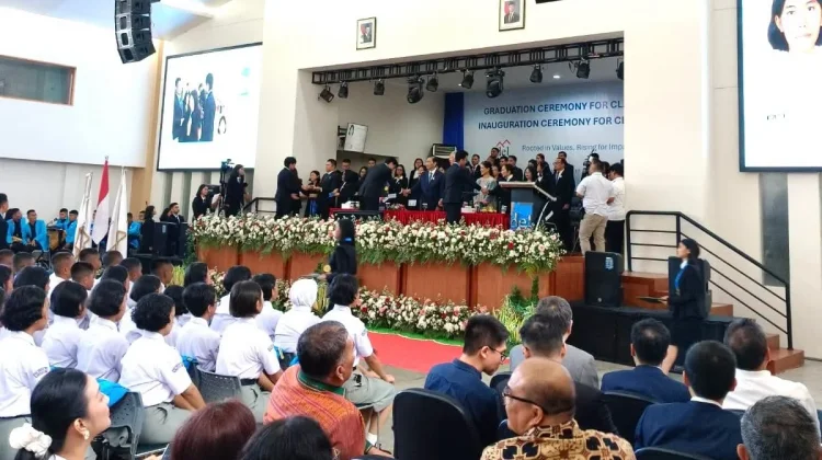 Wabup Taput Hadiri Pengukuhan Siswa Del, Dukung SDM Berkualitas