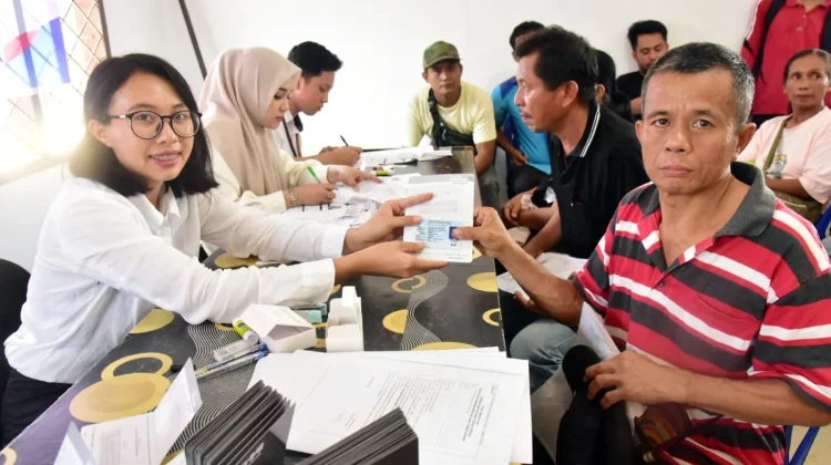 Pemkab Tapteng bersama BRI Cabang Sibolga Salurkan DTH