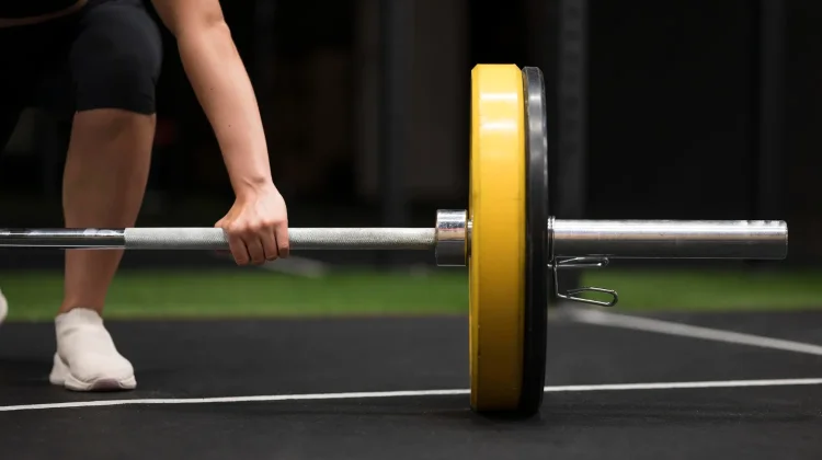 Teknik Deadlift Aman Hindari Cedera Punggung