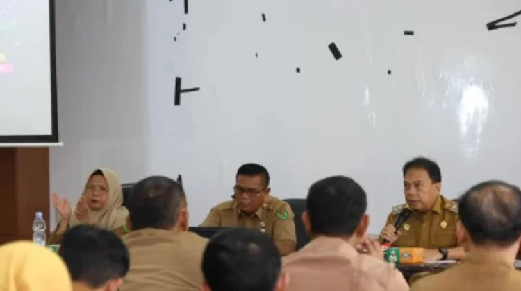 Targetkan Kemiskinan Turun 6,12 Persen, Pemkab Tapsel Evaluasi Program Semester I