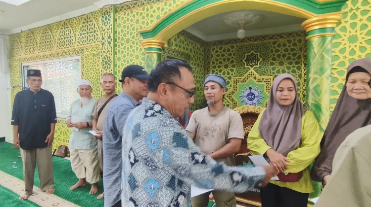 Muhammadiyah Bantu Pedagang Korban Kebakaran Pasar Sibolga Nauli