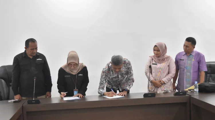 RRI Sibolga dan Diskominfo Padangsidimpuan Teken MoU