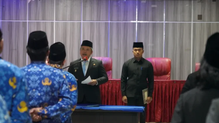 Wabup Taput Lantik Pejabat Baru, Perkuat Birokrasi Percepat Pembangunan Daerah