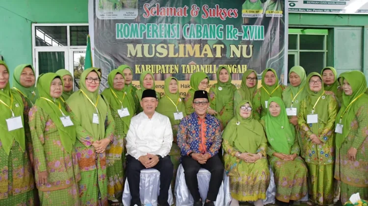 Bupati Tapteng Buka Resmi Konfercab XVIII Muslimat NU Tapteng