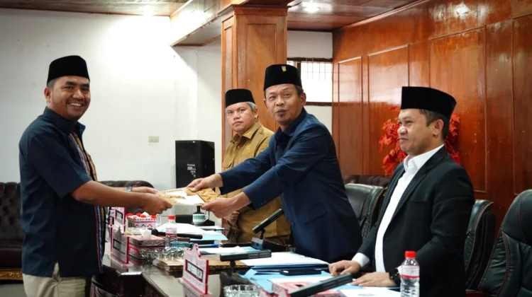 Penyertaan Modal Perumda dan Bank Sumut Dibahas DPRD Taput