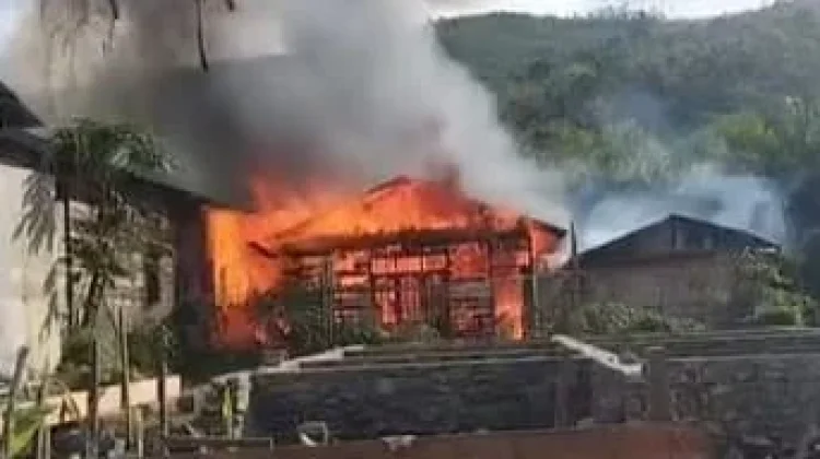 Tiga Rumah di Muara Nibung Tapteng Terbakar