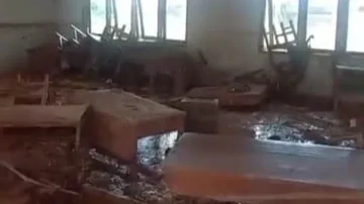 Material Banjir Bandang Rusak Gedung SD Hutanabolon Tukka