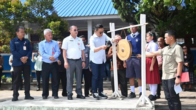 Bupati Humbahas Buka dan Saksikan LCT SD/SMP