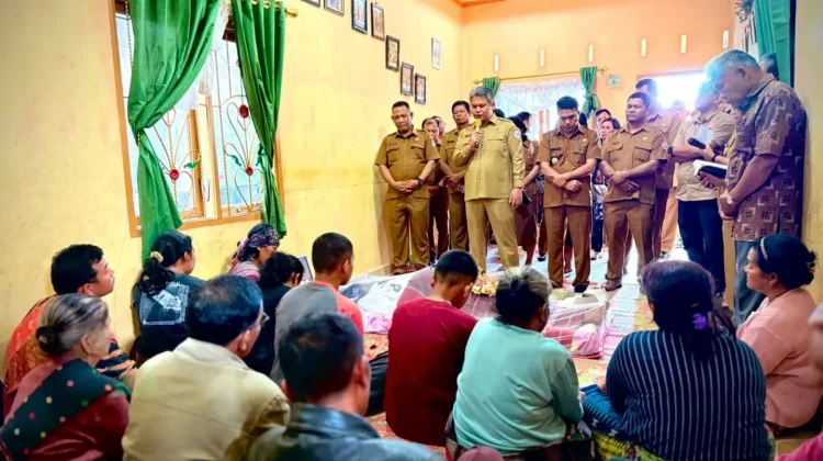 Wabup Taput Sampaikan Duka atas Wafatnya Kades Lumban Sormin