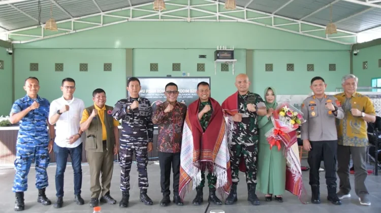 Bupati Tapteng Hadiri Pisah Sambut Dandim 0211/TT