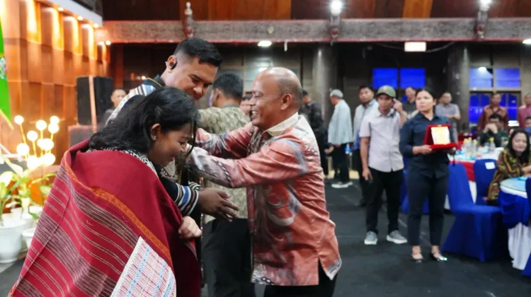 Bupati Humbahas Ikuti Pisah Sambut Dandim 0210/TU