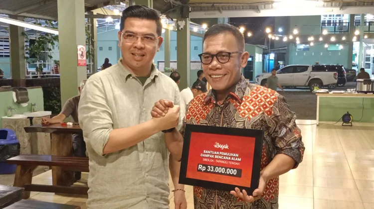 Bane Raja Sumbang 73 Juta untuk Bencana Tapteng