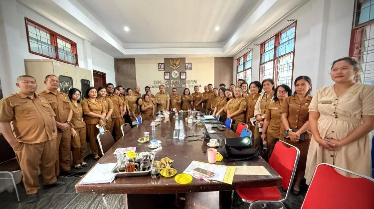Pemkab Taput Lanjut Monev Distan dan Diskuperindag