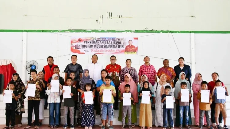 Ratusan Pelajar Tapteng Dapat Dana Bantuan PIP