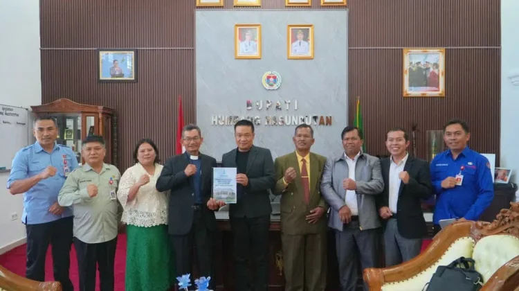Bupati Humbahas Sambut Kunjungan Panitia Pembangunan HKBP Marbun Pollung