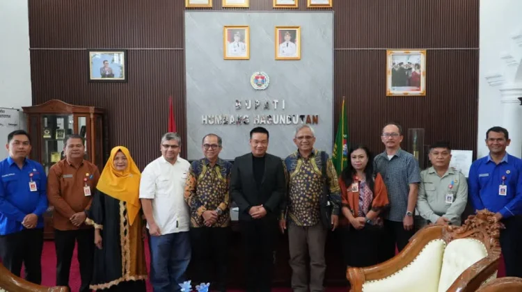 Bupati Humbahas Sambut Tim Peneliti UNPAB Dukung Riset Ekowisata Danau Toba