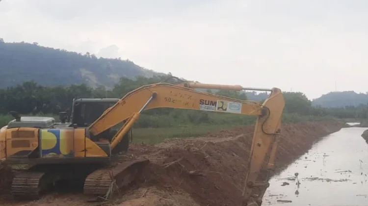 11 Unit Alat Berat Dikerahkan Percepatan Penanganan Bencana di Sipange Tapteng