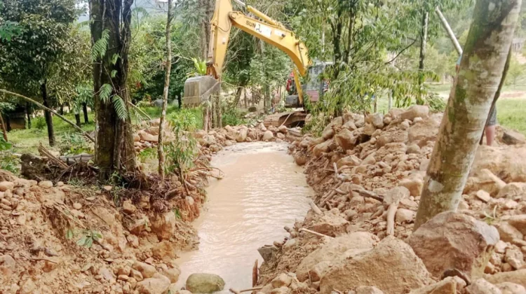 11 Unit Alat Berat Dikerahkan Percepatan Penanganan Bencana di Sipange Tapteng