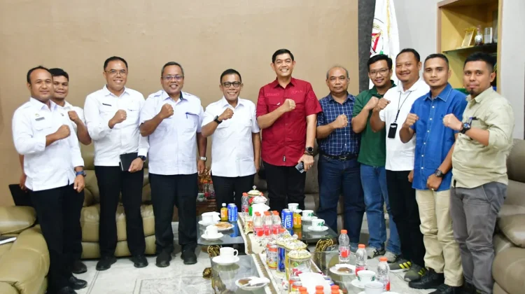 Bupati Tapanuli Tengah Terima Audiensi Manager PLN UP3 Sibolga