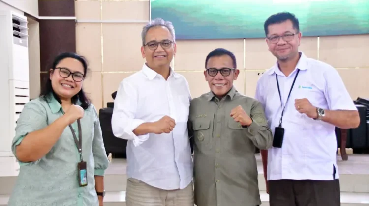 Bupati Tapteng dan Anggota Komisi IX DPR Sosialisasi Keselamatan Pasien