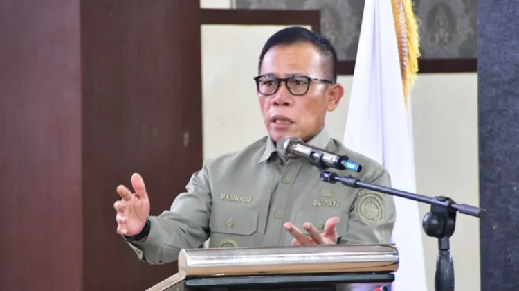 Bupati Tapteng dan Anggota Komisi IX DPR Sosialisasi Keselamatan Pasien
