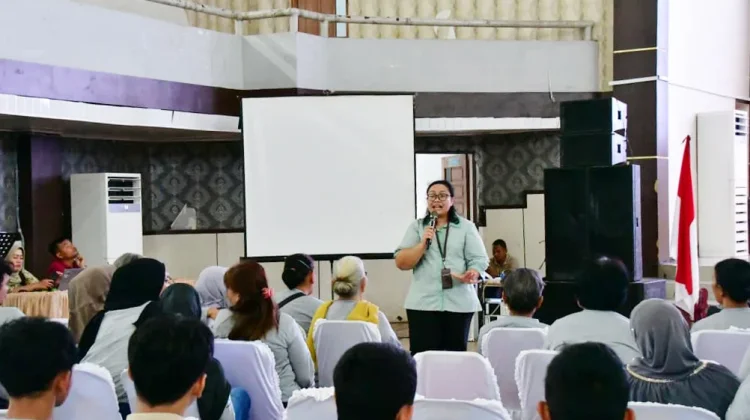 Bupati Tapteng dan Anggota Komisi IX DPR Sosialisasi Keselamatan Pasien