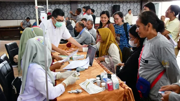 Bupati Tapteng dan Anggota Komisi IX DPR Sosialisasi Keselamatan Pasien
