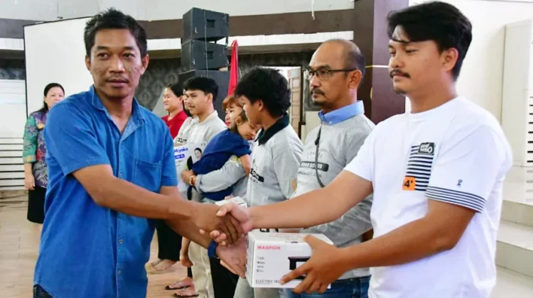 Bupati Tapteng dan Anggota Komisi IX DPR Sosialisasi Keselamatan Pasien