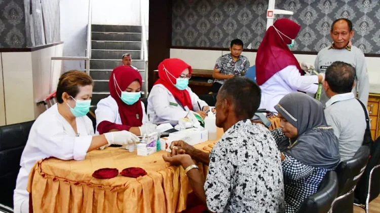 Bupati Tapteng dan Anggota Komisi IX DPR Sosialisasi Keselamatan Pasien