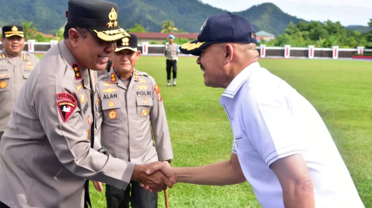 Masinton Mahmud Hadiri Groundbreaking Masjid Al Munawar dan Rusun Polres Tapteng