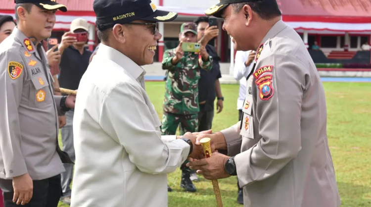 Masinton Mahmud Hadiri Groundbreaking Masjid Al Munawar dan Rusun Polres Tapteng