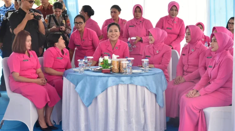 Masinton Mahmud Hadiri Groundbreaking Masjid Al Munawar dan Rusun Polres Tapteng
