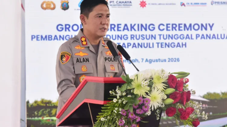 Masinton Mahmud Hadiri Groundbreaking Masjid Al Munawar dan Rusun Polres Tapteng