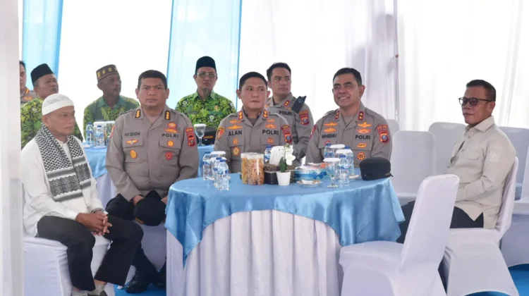 Masinton Mahmud Hadiri Groundbreaking Masjid Al Munawar dan Rusun Polres Tapteng