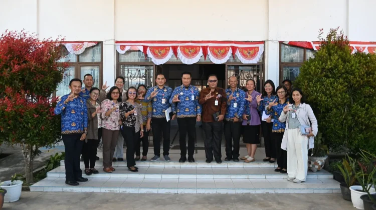 Bupati Humbahas Tegaskan Pendidikan Cetak Generasi Unggul Berkarakter
