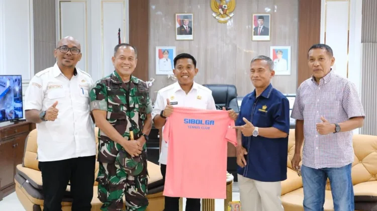 Dukung Tenis, Wali Kota Sibolga Siap Tanggung Uang Pembinaan Juara STC