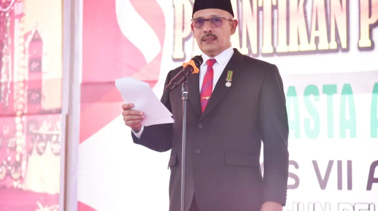 Wabup Tapteng Ingatkan Pelajar SMP Al Muslimin Pandan Waspada "Badai Digital"