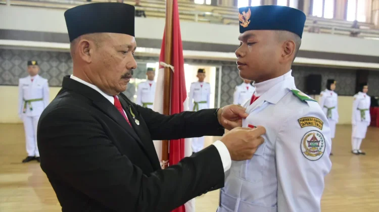 Wakil Bupati Tapteng Kukuhkan 35 Anggota Paskibraka Tahun 2026