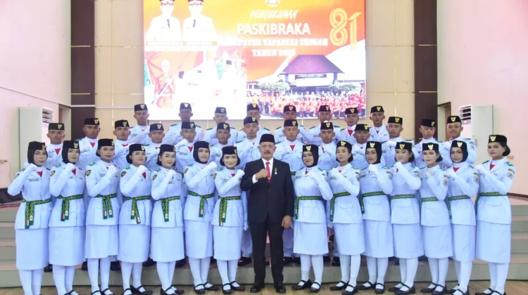 Wakil Bupati Tapteng Kukuhkan 35 Anggota Paskibraka Tahun 2026