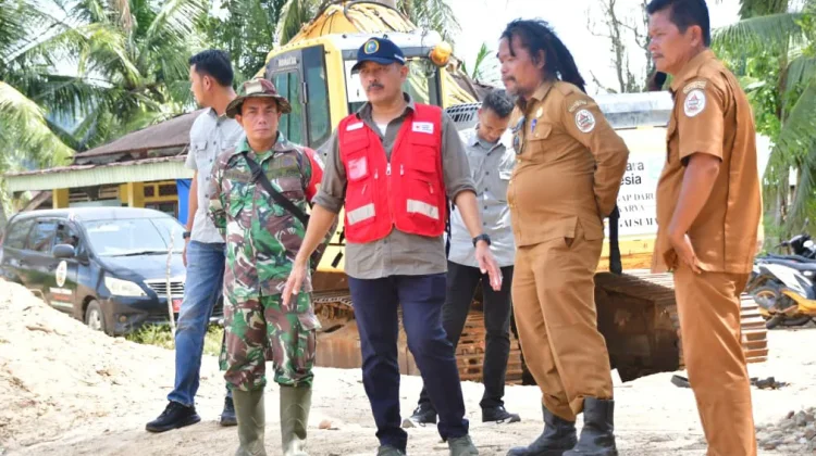 PMI Tapteng dan PMI Jakarta Utara Salurkan Bantuan untuk Warga Terdampak Bencana