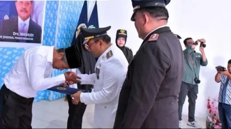Dapat Remisi, Lima Warga Binaan Lapas Padangsidimpuan Bebas