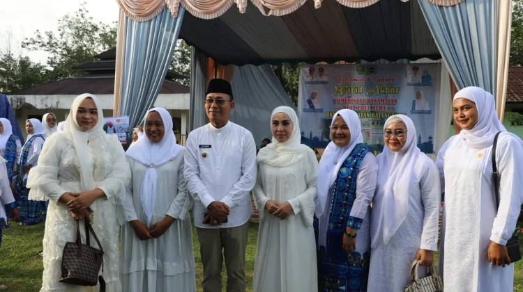 Bupati Tapsel Ajak Masyarakat Perkuat Agama dan Lawan Narkoba Hingga Kemiskinan