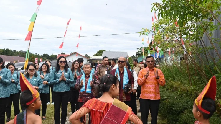 TP PKK Provsu Evaluasi Desa Percontohan Kategori Tertib Administrasi di Humbahas
