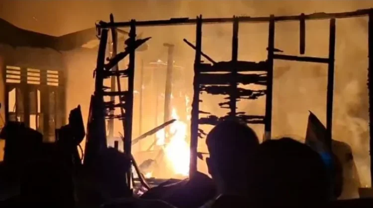 Kebakaran Permukiman di Panyabungan Julu Madina, Tiga Rumah Rusak Berat