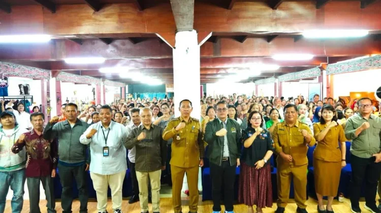 Bupati Taput Buka Pendaftaran PIP yang Diinisiasi Anggota DPR RI Sabam Sinaga
