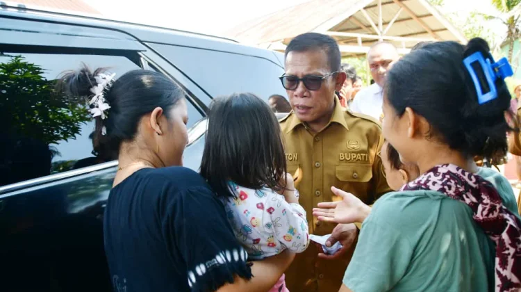 Bupati, Wabup dan Sekdakab, Rayakan HUT ke-81 Tapteng Bersama Anak Panti Asuhan Sion