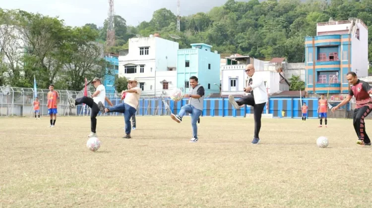 Wali Kota Sibolga Buka Kompetisi Soeratin U-13 dan U-15 Zona 3 Sumatera Utara